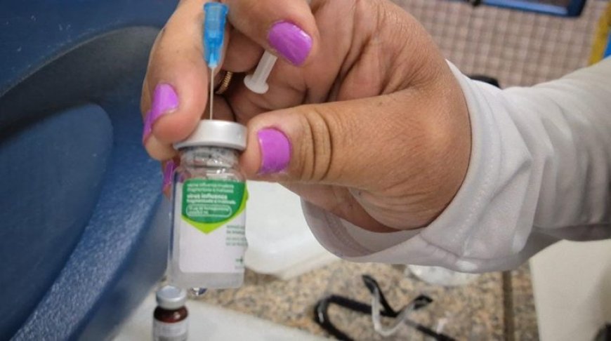 VACINA CONTRA INFLUENZA ESTÁ DISPONÍVEL PARA TODAS AS PESSOAS A PARTIR DE 06 MESES