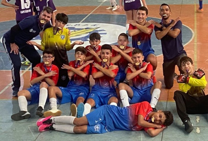 POÇOS É CAMPEÃO SULMINEIRO NO FUTSAL DO JEMG