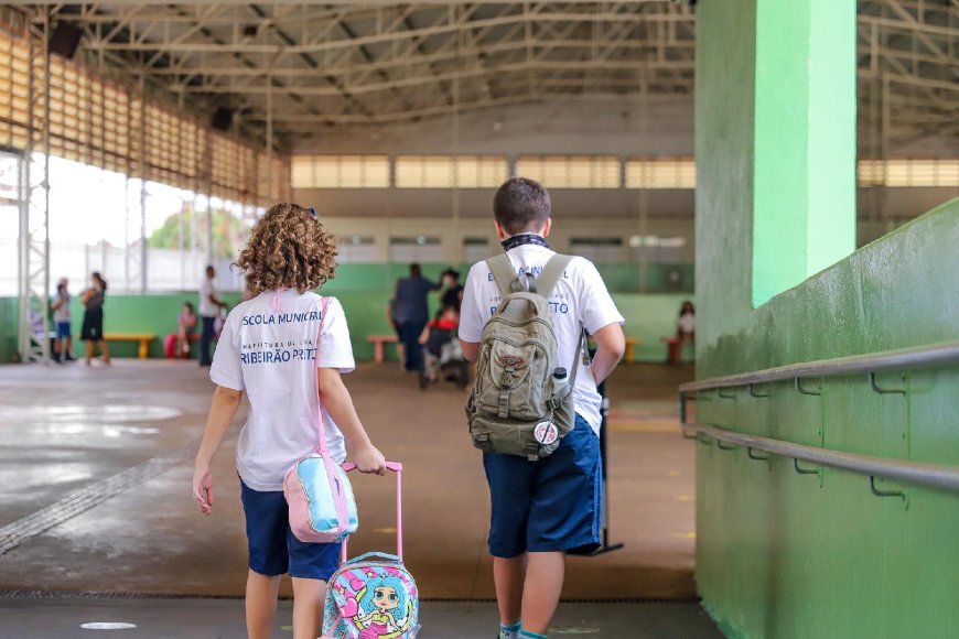 Com currículo ‘turbinado’, aulas na rede municipal recomeçam nesta segunda-feira