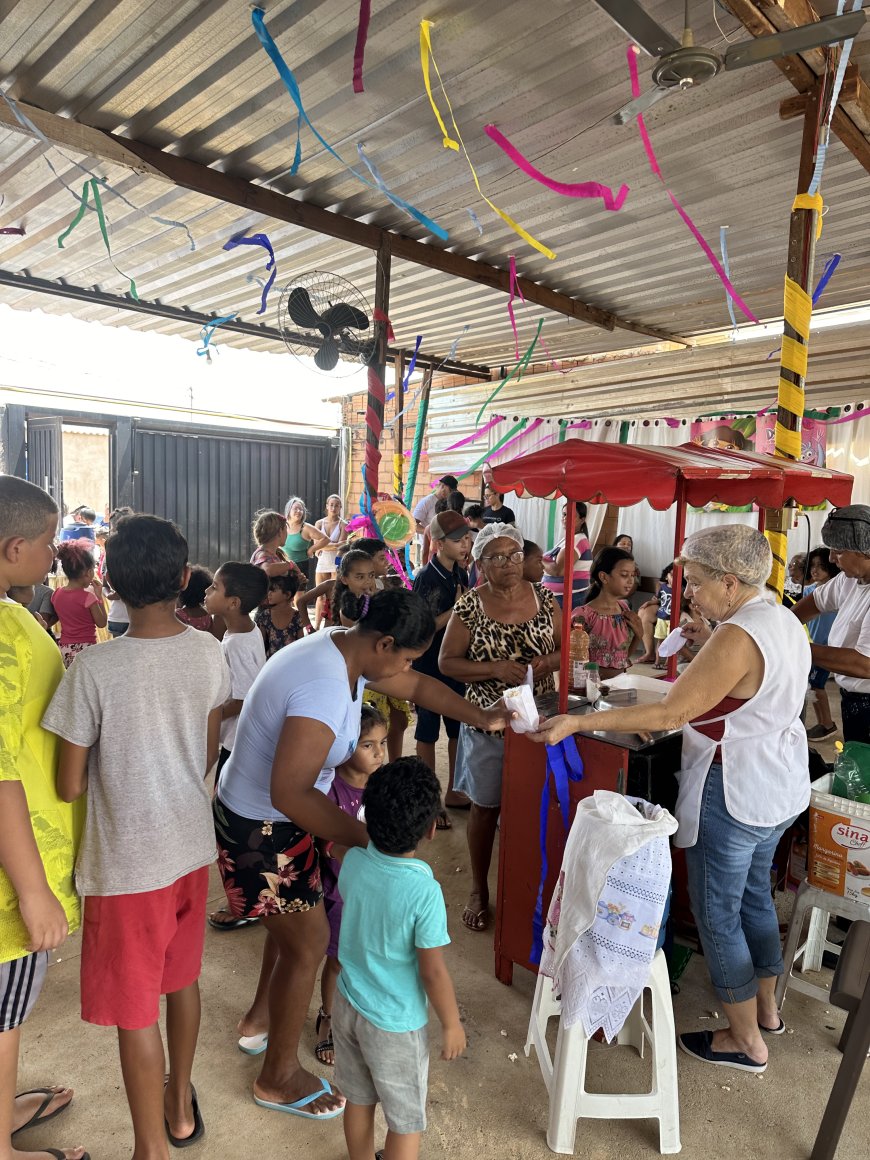 Dia das Crianças na ONG MÃOS DADAS COM A SOLIDARIEDADE: Uma Celebração de Amor e Alegria