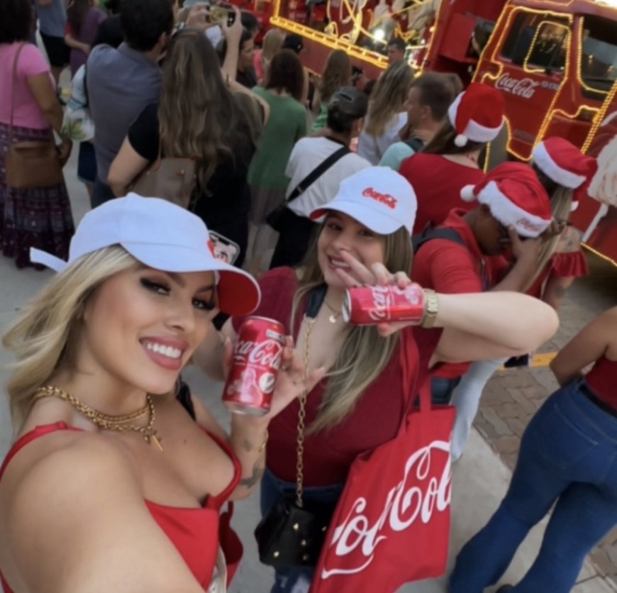 Influencers Duda Almeida e Fernanda Goulart em uma jornada Inesquecível na Caravana Iluminada da Coca-Cola em Ribeirão Preto