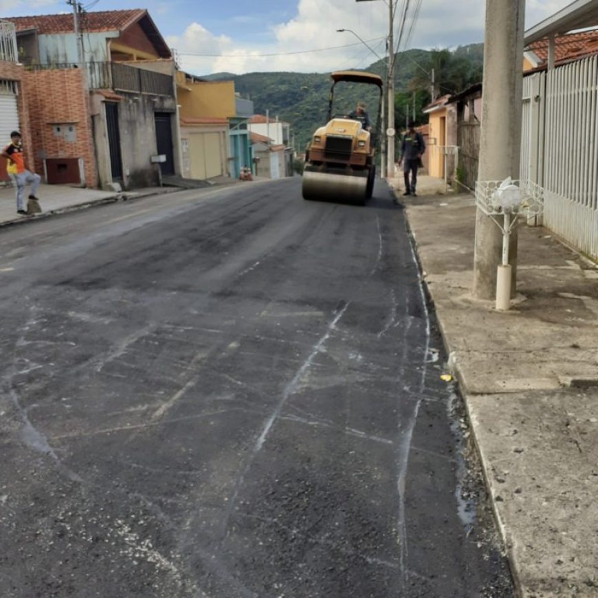 BAIRRO ESTÂNCIA SÃO JOSÉ RECEBE NOVO ASFALTO NA ZONA LESTE DA CIDADE