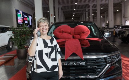 Campanha de Dia dos Namorados do RibeirãoShopping premia moradora de Araraquara com carro 0km