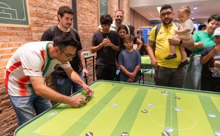 Em meio à era digital, futebol de botão volta a unir gerações