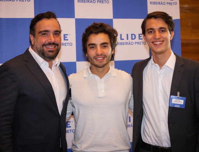LIDE Futuro Ribeirão Preto reúne mais de 150 jovens em encontro com Theo Braga, fundador e CEO da SME The New Economy