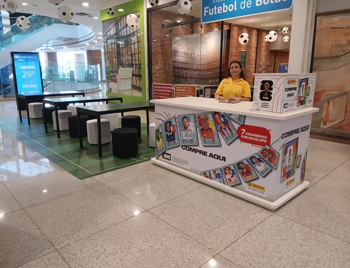 Em clima de Copa do Mundo, ShoppingSantaÚrsula abre espaço para venda e troca de figurinhas a partir de 30 de abril